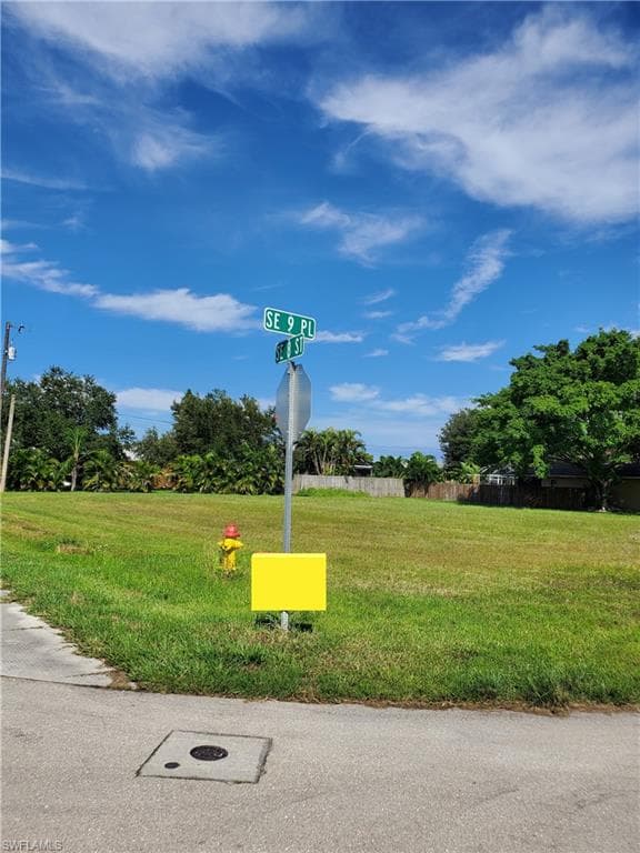 726 SE 9th PL CAPE CORAL, FL 33990