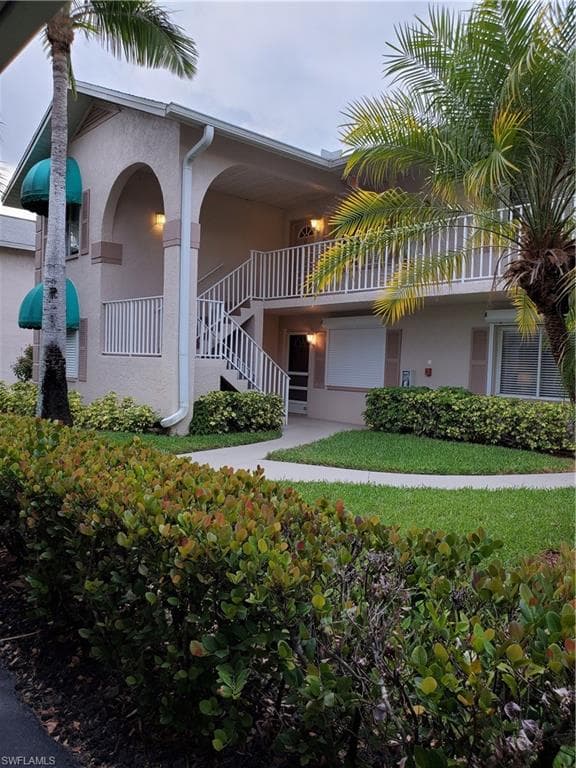 132 Belina DR 2-212 NAPLES, FL 34104