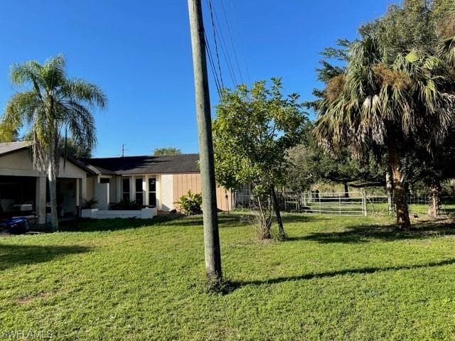 10871 Irish LN FORT MYERS, FL 33905