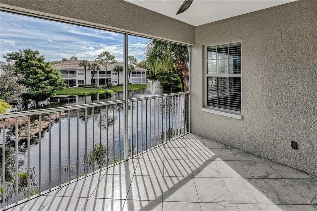 6812 Satinleaf RD S 202 NAPLES, FL 34109