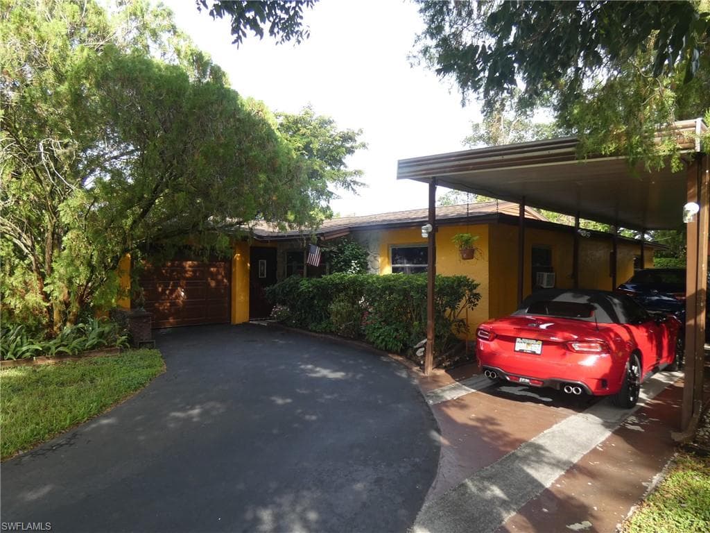 18197 Iris RD FORT MYERS, FL 33967
