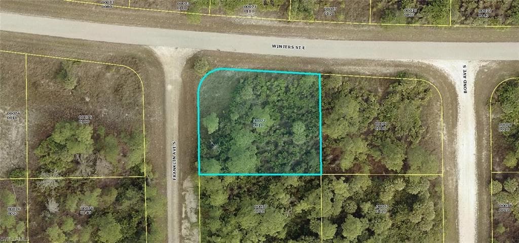 621 Franklin AVE S LEHIGH ACRES, FL 33974