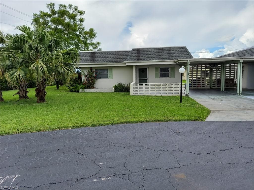 2311 Magnolia CT LEHIGH ACRES, FL 33936