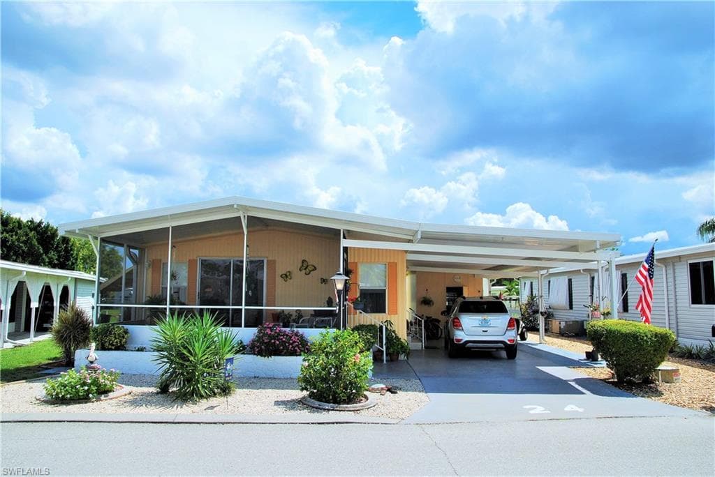 24 Nicklaus BLVD NORTH FORT MYERS, FL 33903