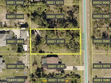 613 Wells AVE LEHIGH ACRES, FL 33972