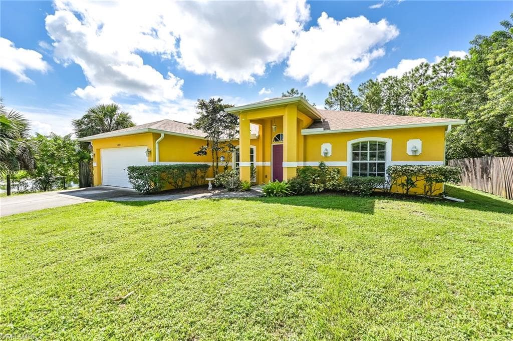 3840 16th AVE NE NAPLES, FL 34120