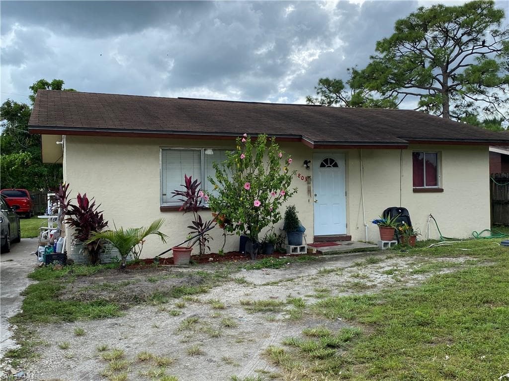 803 Palm Ridge DR IMMOKALEE, FL 34142