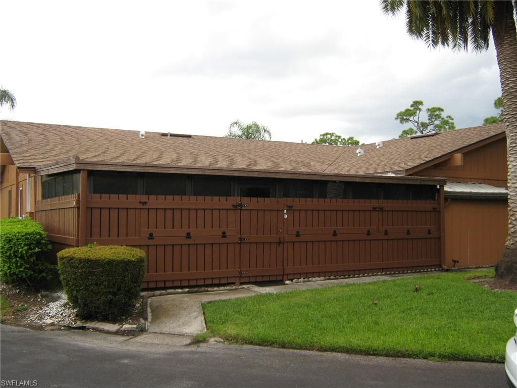 5703 Foxlake DR 2 NORTH FORT MYERS, FL 33917