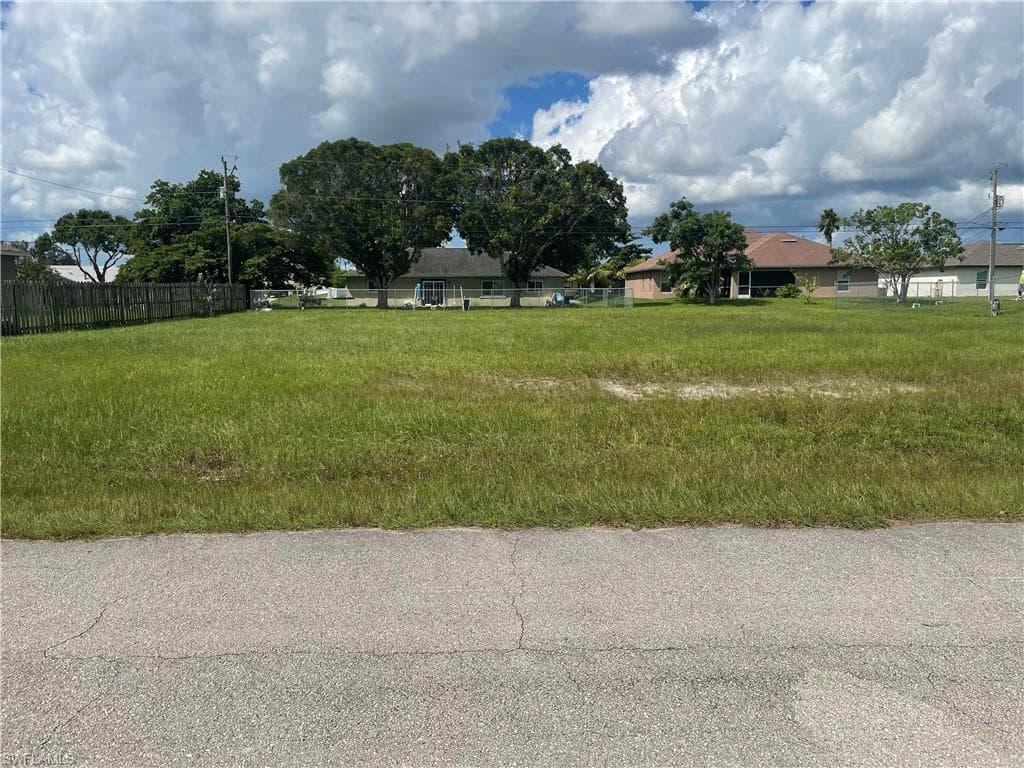 1210 NE 3rd AVE CAPE CORAL, FL 33909
