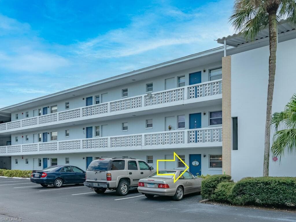 1402 Tropic TER NORTH FORT MYERS, FL 33903