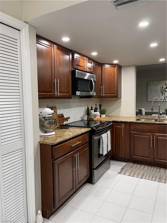 7360 Glenmoor LN 4108 NAPLES, FL 34104