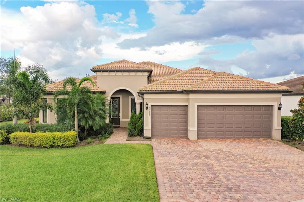 11706 Bowes CIR FORT MYERS, FL 33913