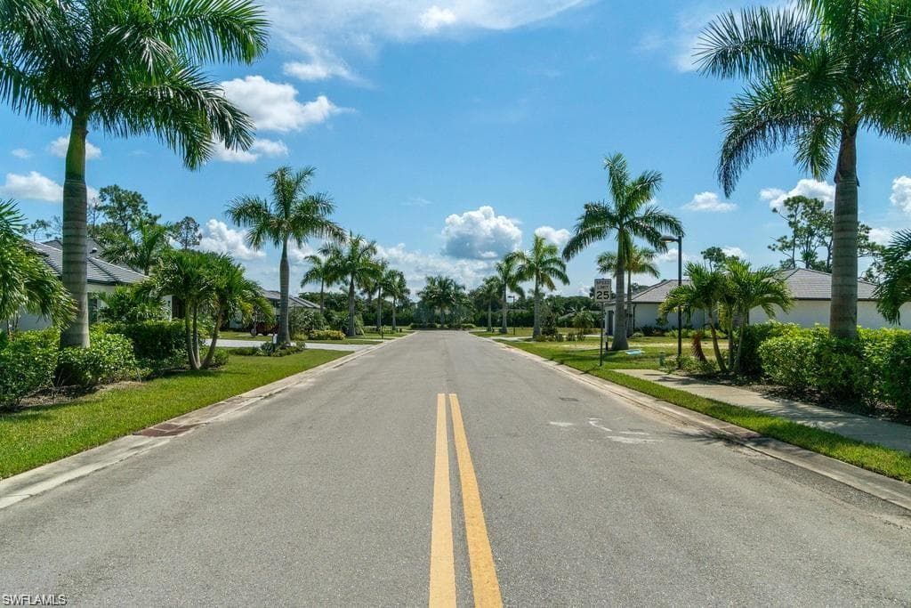 218 Legacy CT NAPLES, FL 34110