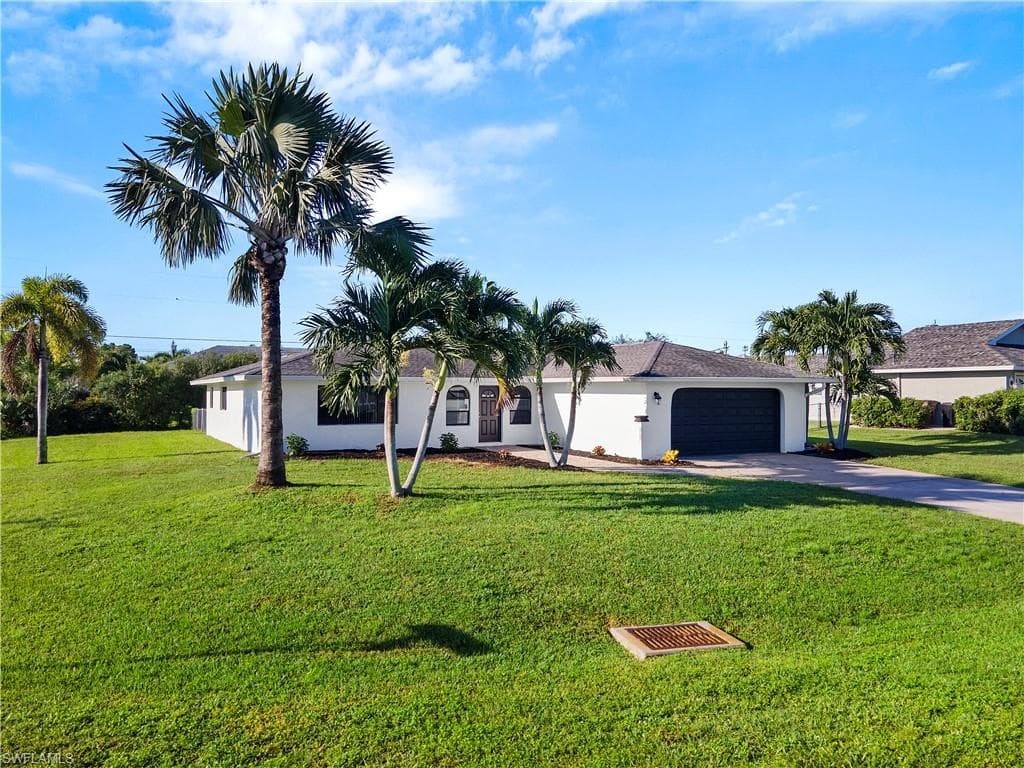 1304 SW 43rd TER CAPE CORAL, FL 33914
