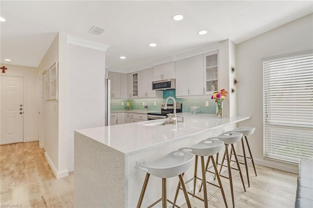 1100 Sarah Jean CIR A-201 NAPLES, FL 34110