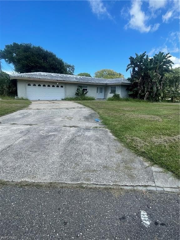 13495 Oval DR E LARGO, FL 33774