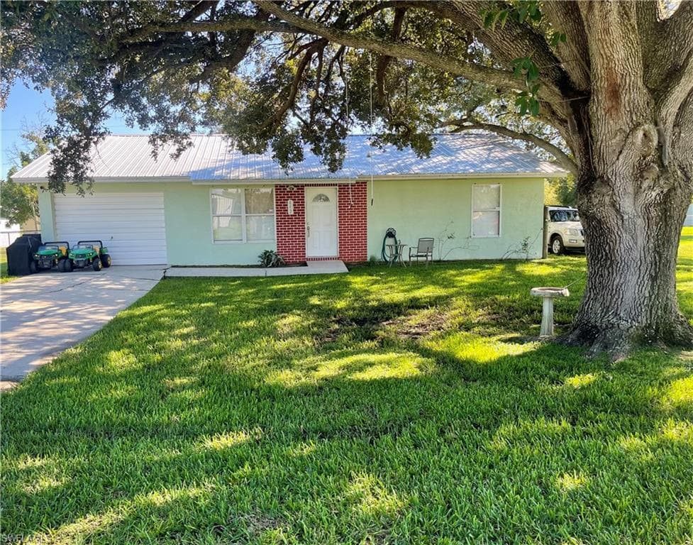 442 Avenue N MOORE HAVEN, FL 33471