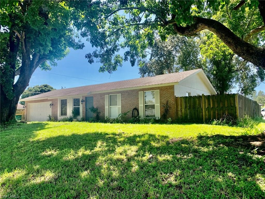 4420 29th PL SW NAPLES, FL 34116