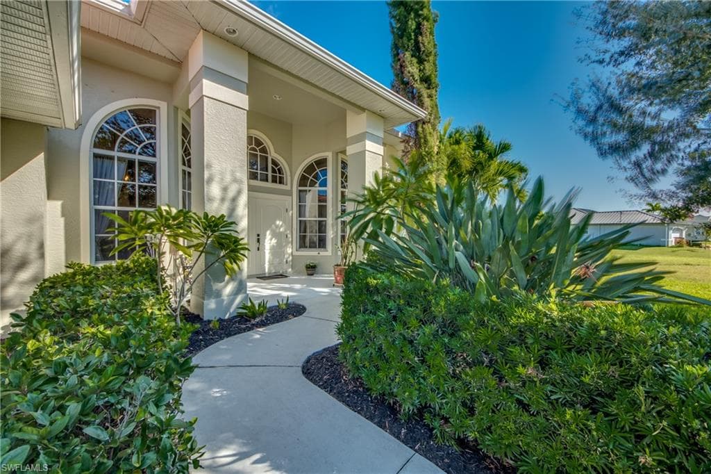 2547 SW 30th ST CAPE CORAL, FL 33914