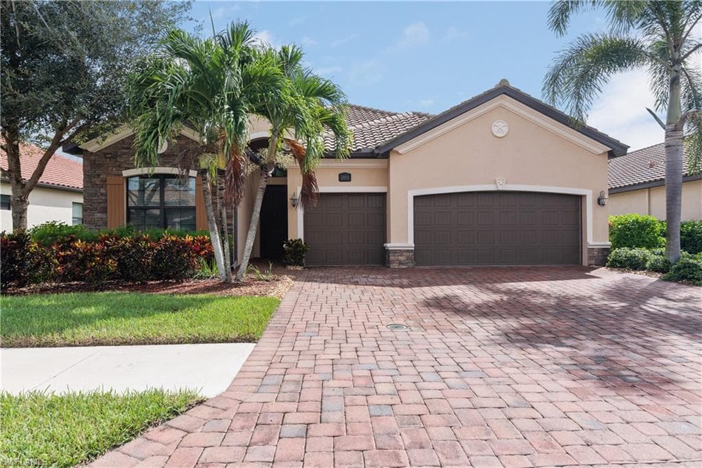 28111 Wicklow CT BONITA SPRINGS, FL 34135