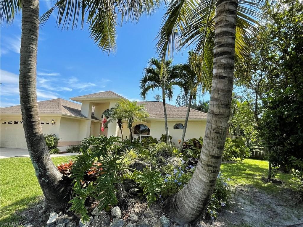 2301 SE 8th PL CAPE CORAL, FL 33990