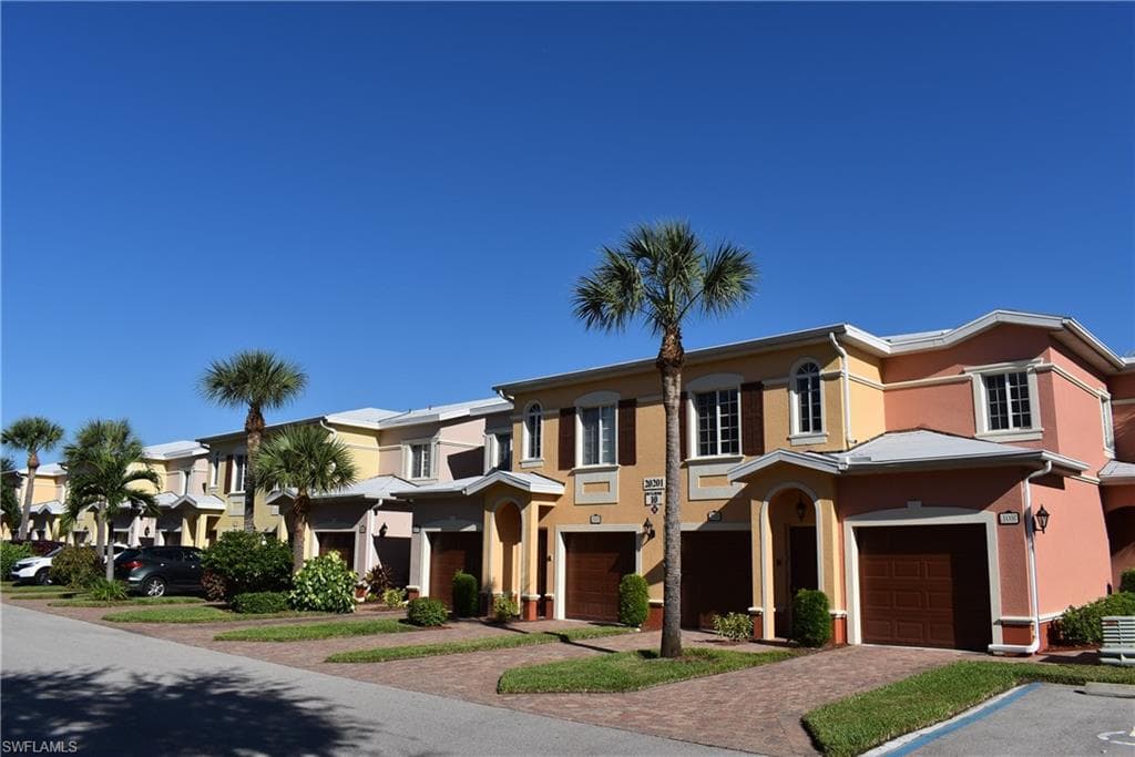 20201 Estero Gardens CIR 104 ESTERO, FL 33928