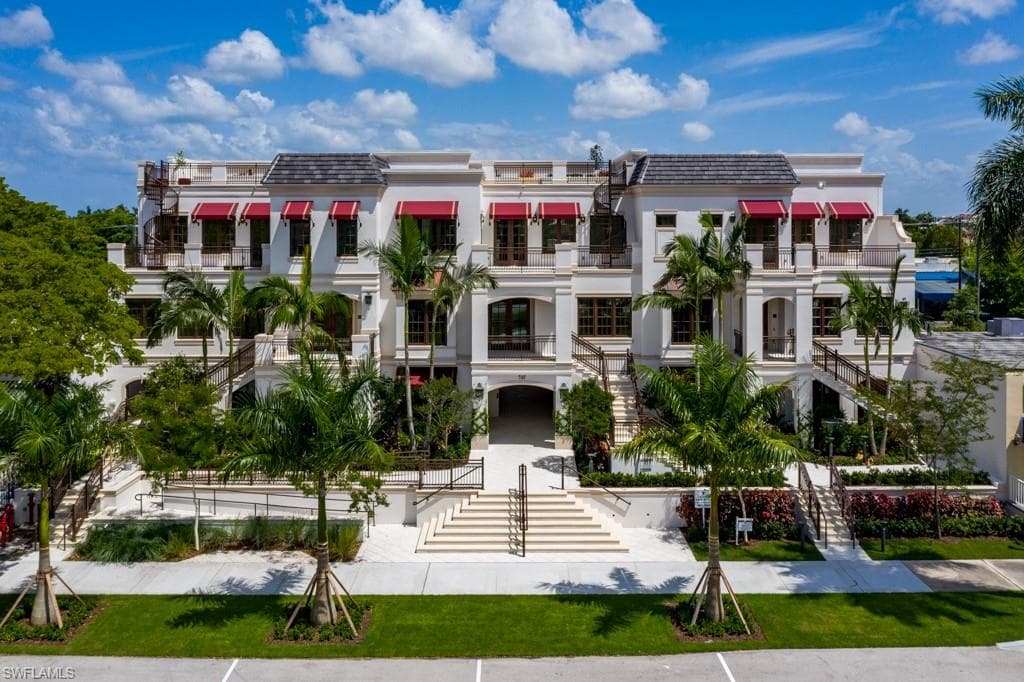 745 12th AVE S 102 NAPLES, FL 34102