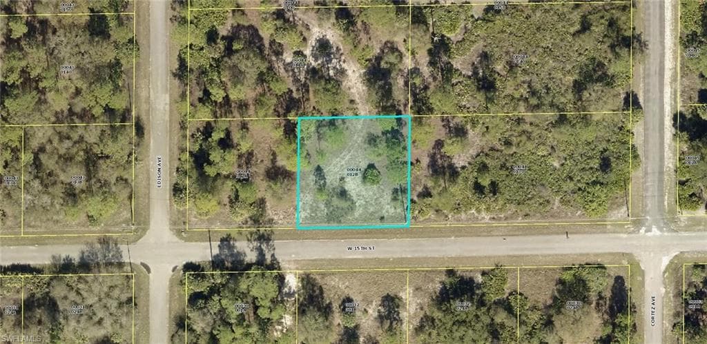 304 W 15th ST LEHIGH ACRES, FL 33972