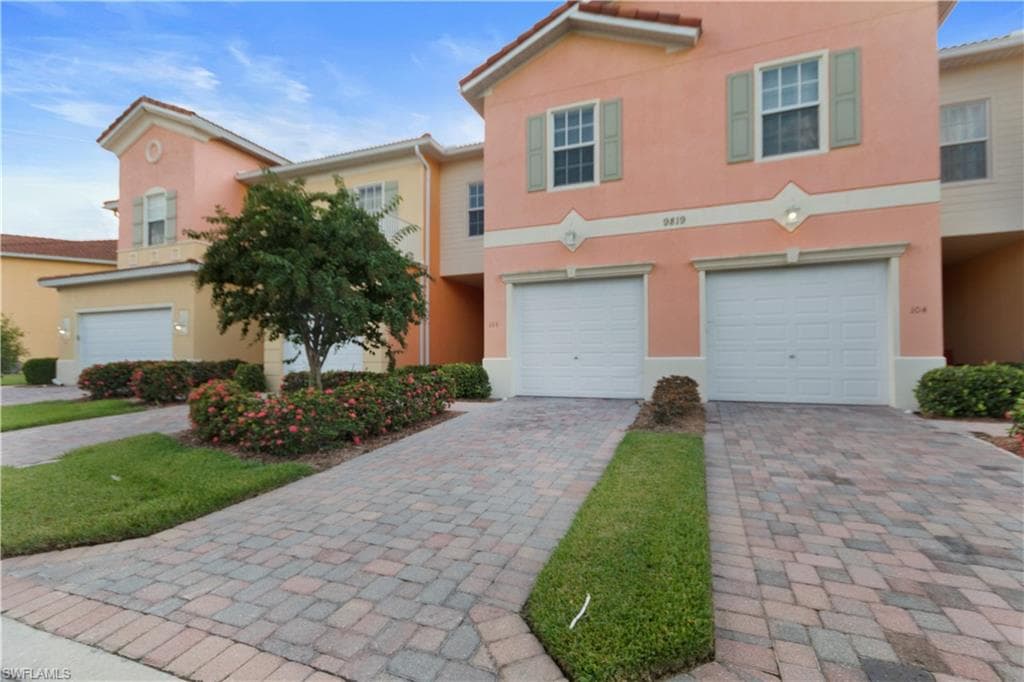 9819 Catena WAY 103 FORT MYERS, FL 33908