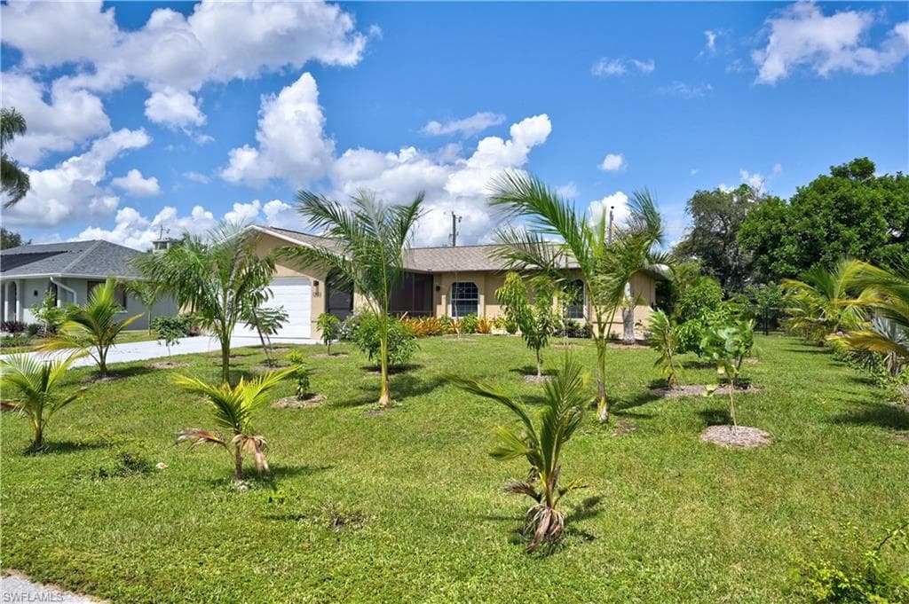 1203 SE 35th ST CAPE CORAL, FL 33904