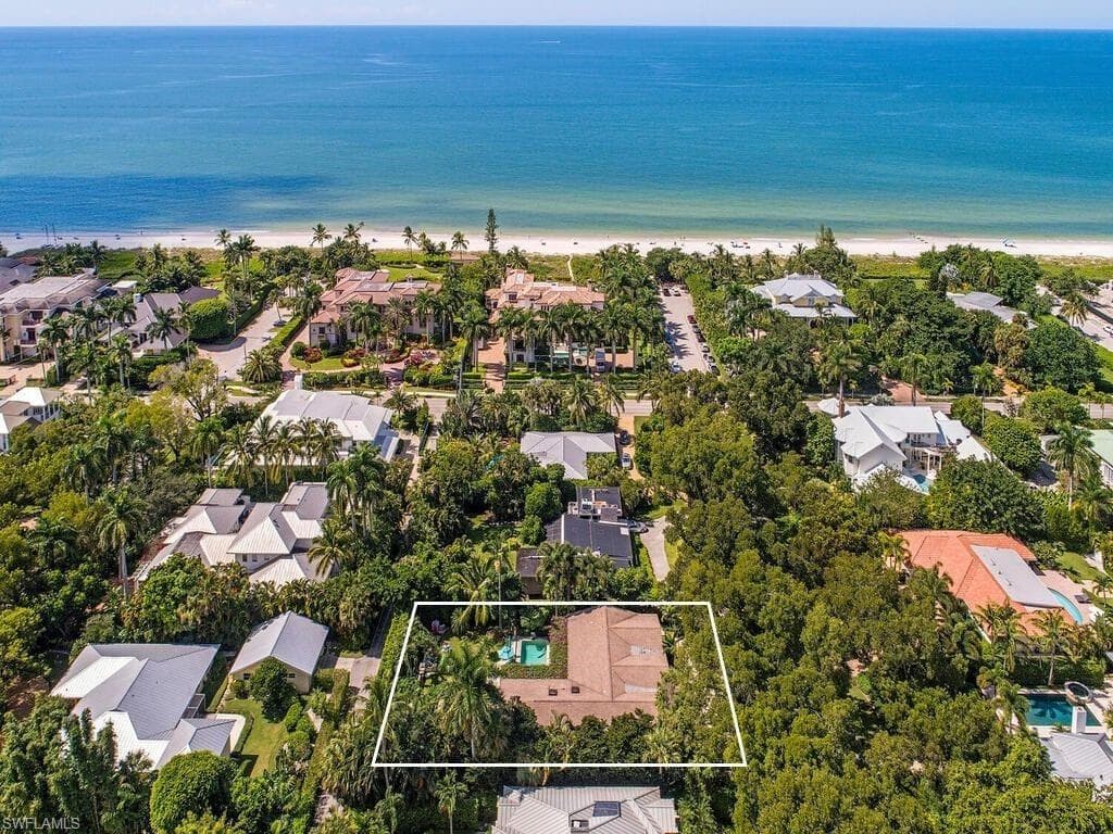 168 2nd AVE N NAPLES, FL 34102