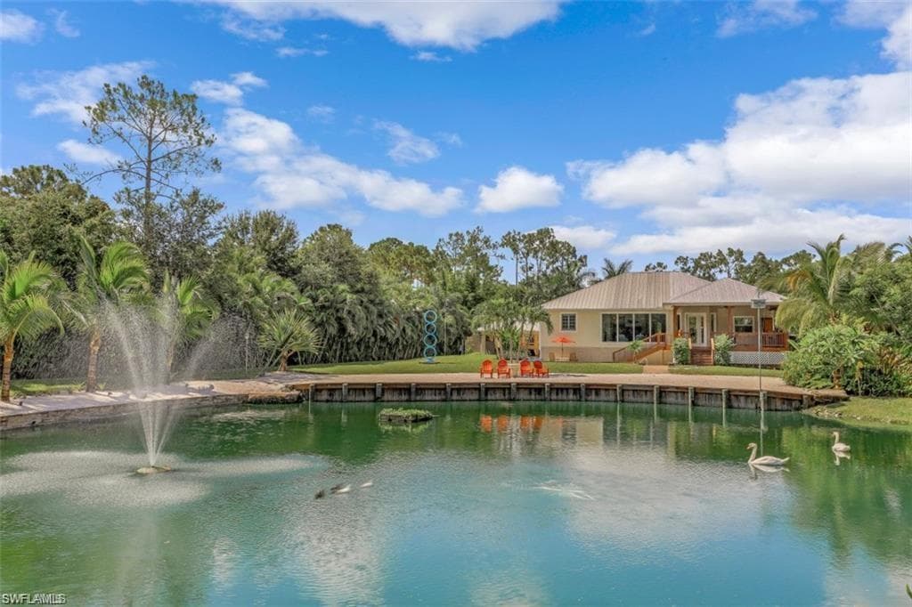 5823 Spanish Oaks LN NAPLES, FL 34119