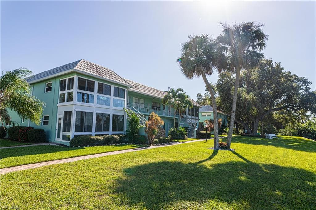 3225 E Riverside DR 42D FORT MYERS, FL 33916