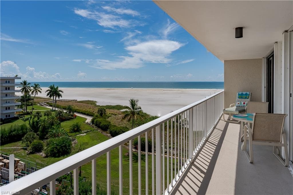 260 Seaview CT 609 MARCO ISLAND, FL 34145
