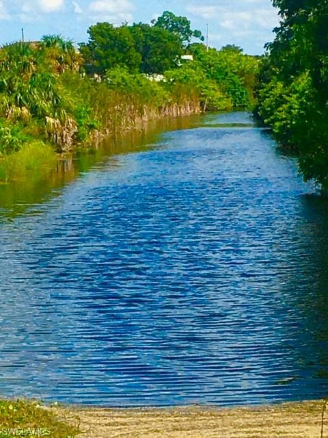 1319 NE 17th AVE CAPE CORAL, FL 33909