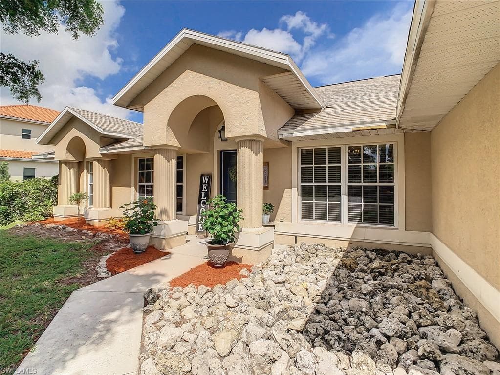 8341 Coral DR