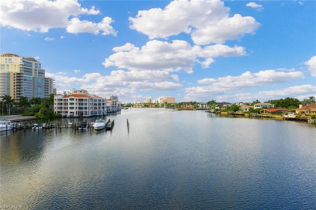 4400 Gulf Shore BLVD N 6-603 NAPLES, FL 34103