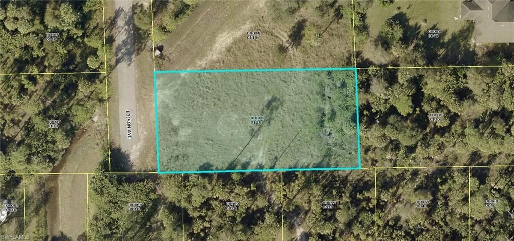 400 Edison AVE LEHIGH ACRES, FL 33972