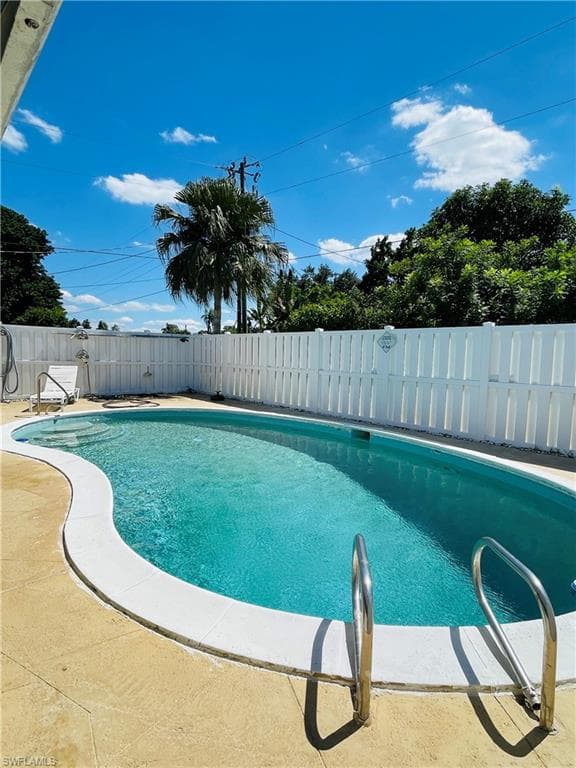 323 Dellwood AVE LEHIGH ACRES, FL 33936