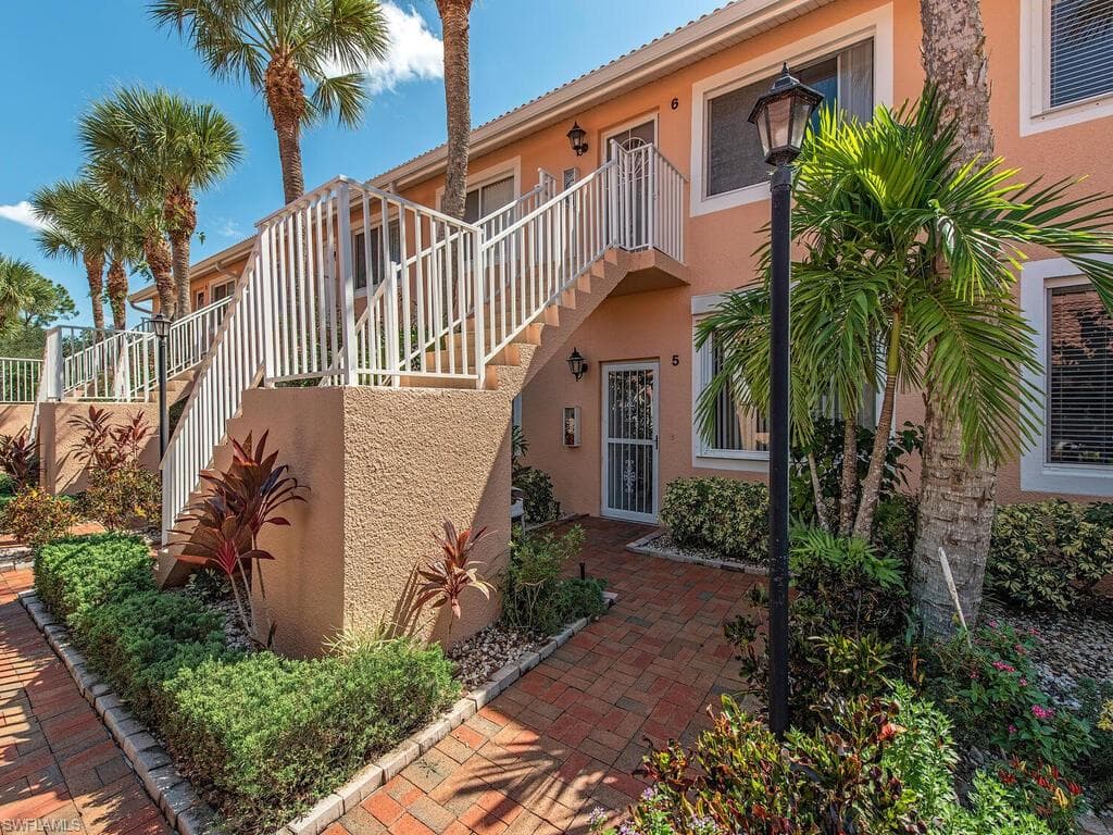 6690 Beach Resort DR 1305 NAPLES, FL 34114