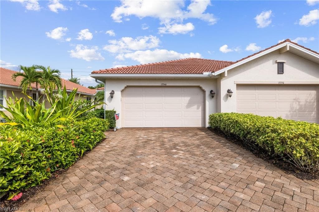 13346 Kent ST NAPLES, FL 34109