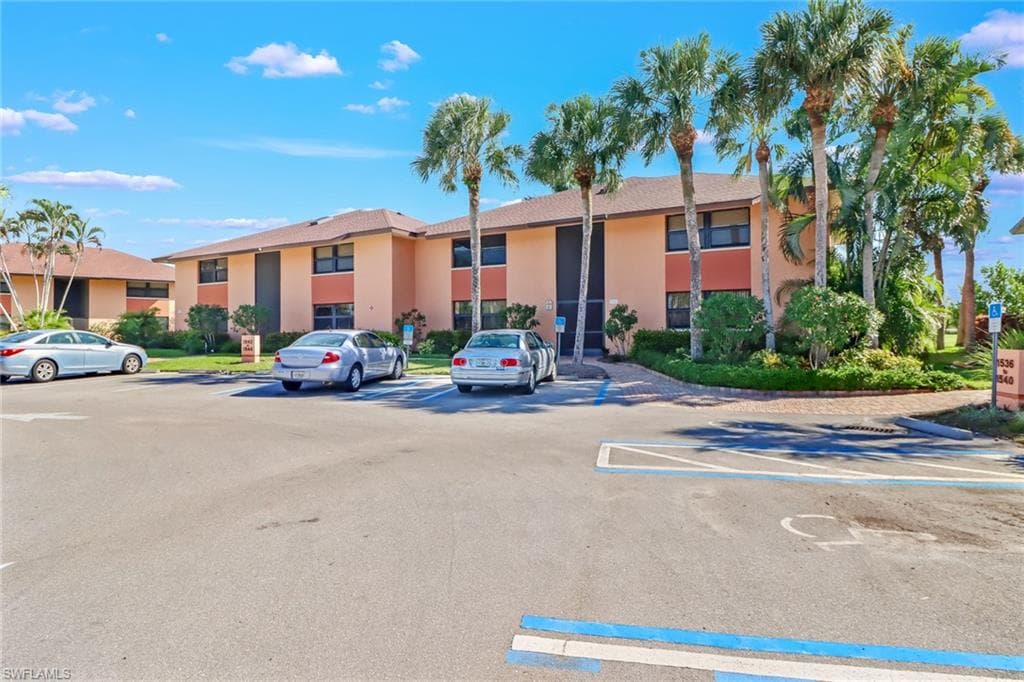 1542 Mainsail DR 52-D (Unit #4) NAPLES, FL 34114