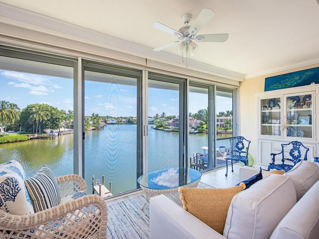 1910 Gulf Shore BLVD N 308 NAPLES, FL 34102