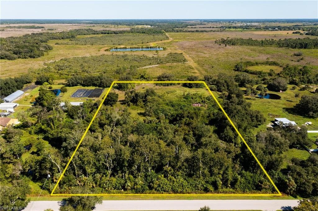735 Whidden RD LABELLE, FL 33935