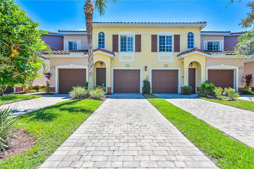10127 Villagio Palms WAY 205 ESTERO, FL 33928