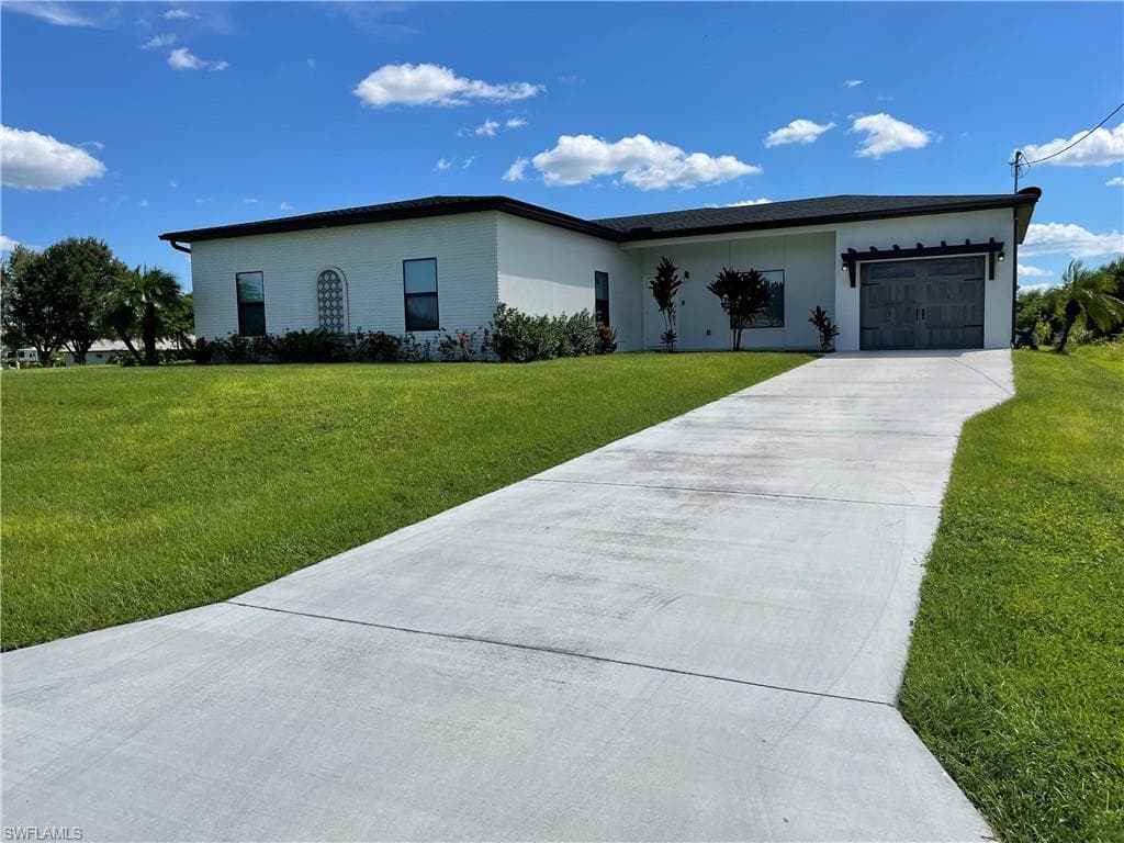 2501 12th ST SW LEHIGH ACRES, FL 33976