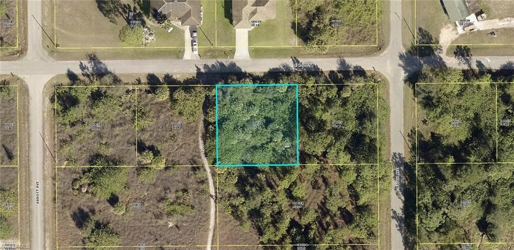 4404 E 19th ST LEHIGH ACRES, FL 33972