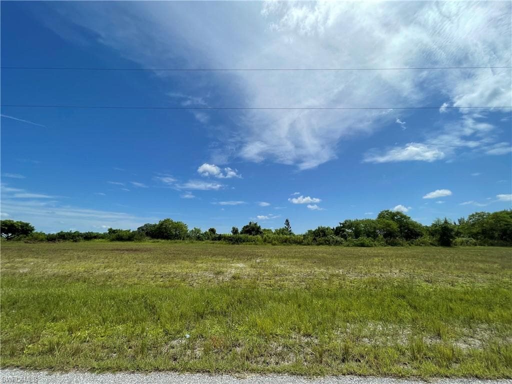 3805 36th AVE CAPE CORAL, FL 33993
