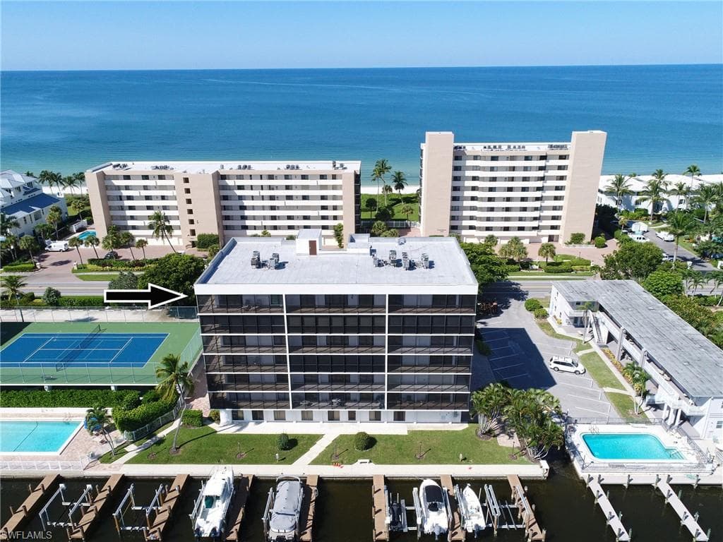 10482 Gulf Shore DR 263 NAPLES, FL 34108