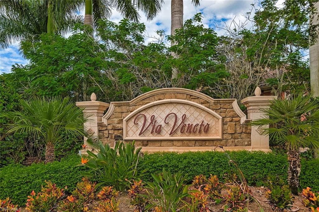 9299 Veneto PL 14 NAPLES, FL 34113